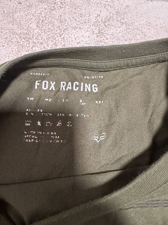 T-shirt: Fox T-Shirt dunkelgrün – Usato da Thierachern venduto da pelati86 1