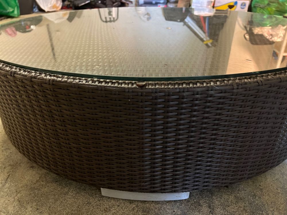 Rattan Tisch mit Glasplatte Kaufen auf Ricardo