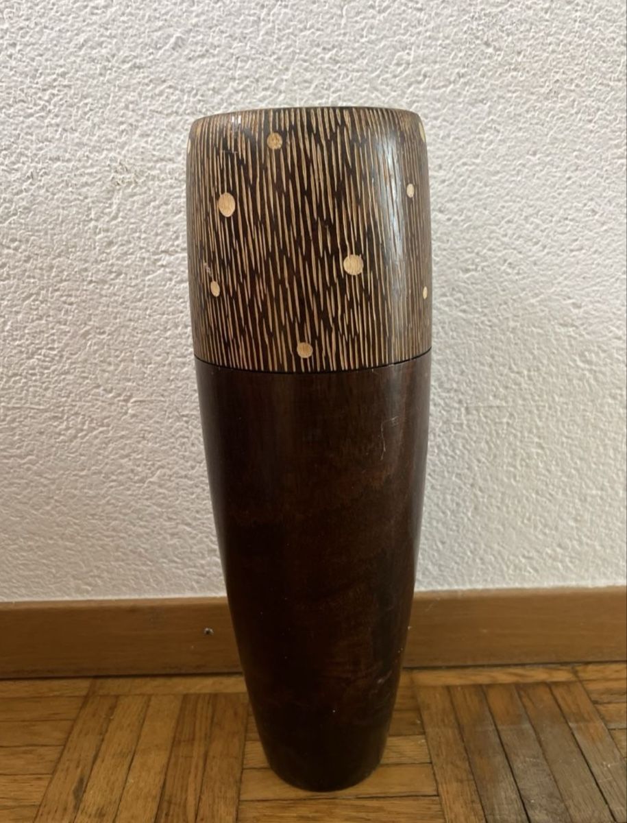 Vase & Récipients: Braune Holzvase – D'occasion à Bettlach par elj_7cyl