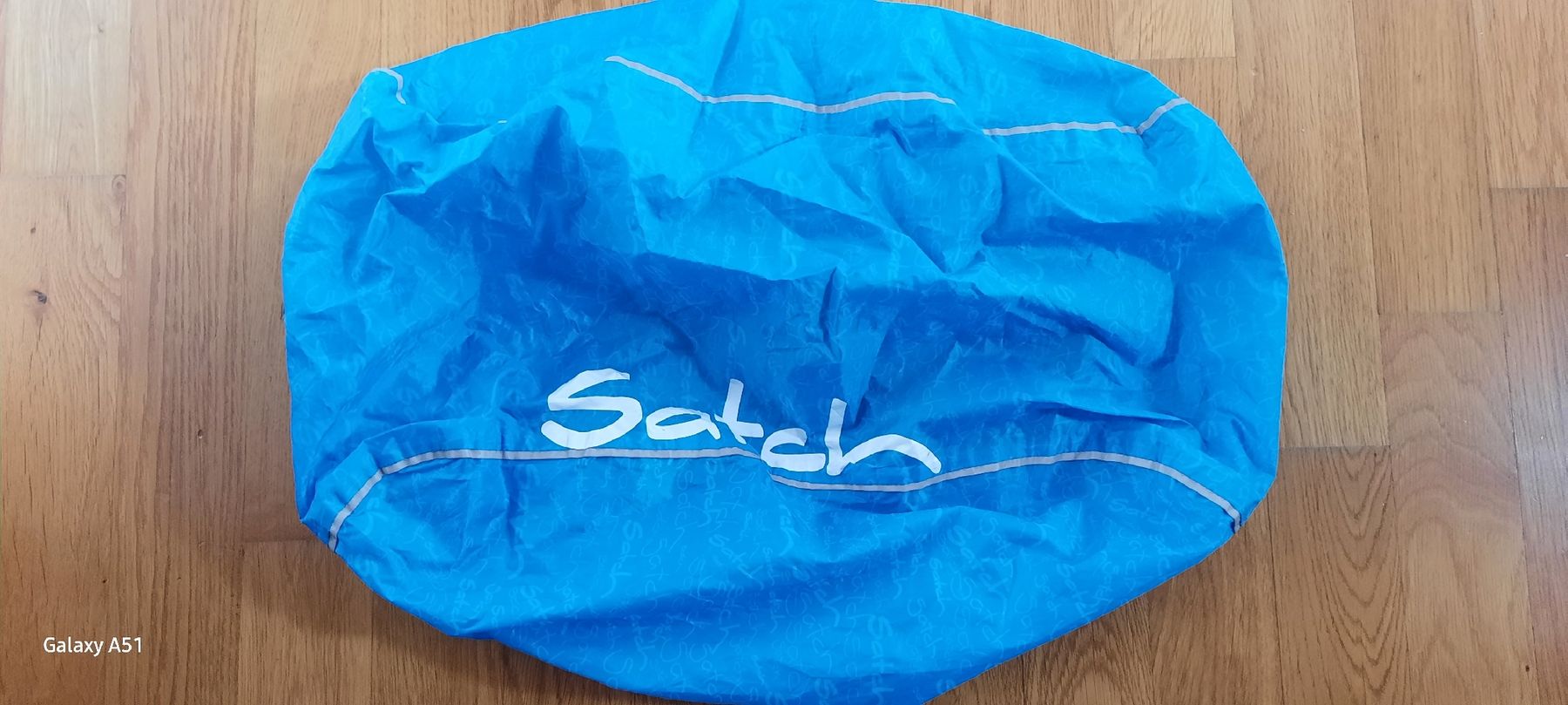 Satch Kindertaschen: ***Satch*** Regenhülle blau – Gebraucht aus Wädenswil von H2H_Secondhandshop