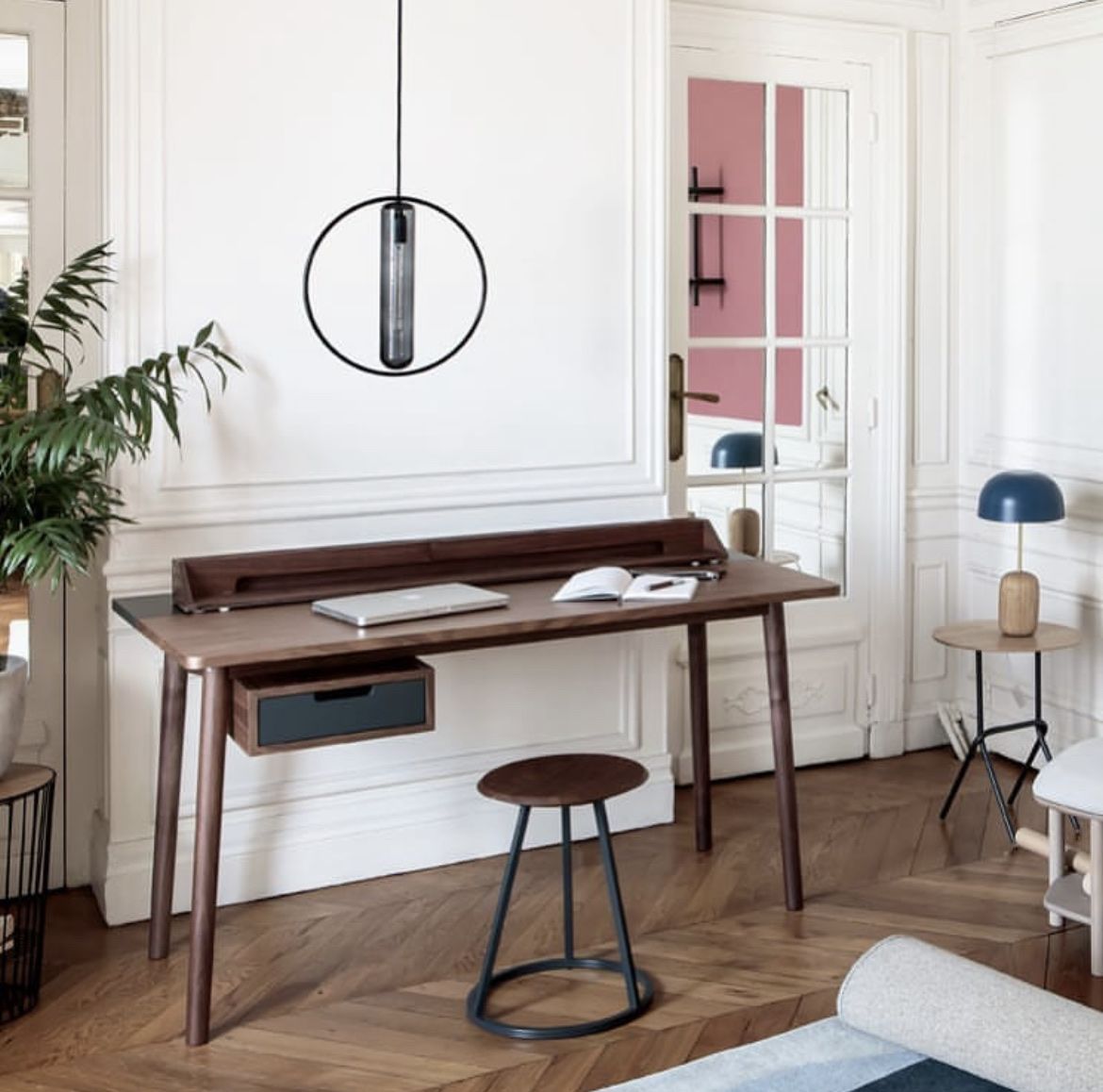 Scrivanie: Design Schreibtisch Nussbaum mit Schublade – Nuovo (secondo la descrizione) da Gelterkinden venduto da highfligh 1