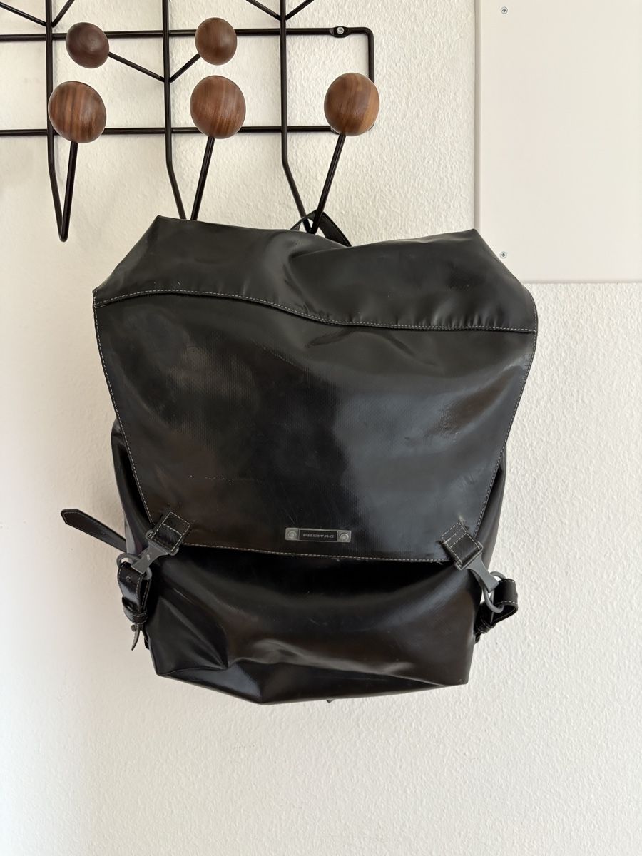 Freitag Zaini: FREITAG R522 TSCHINGEL Reference – All Black – Usato da Zürich venduto da kim_lz9w
