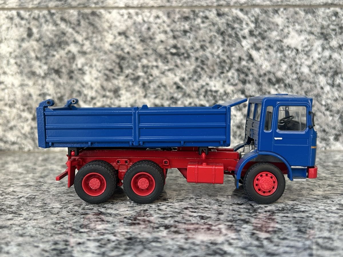 Conrad Modellbausätze & Standmodelle: MAN Kipper , 1:50 , Conrad – Gebraucht aus Horw von Tigercat635 2
