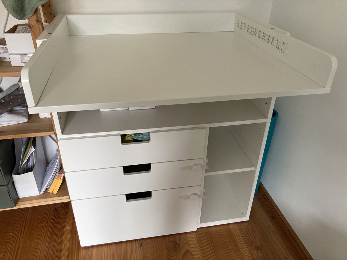 Ikea Wickeltisch & Zubehör: Wickeltisch Ikea – Gebraucht aus Rütihof von