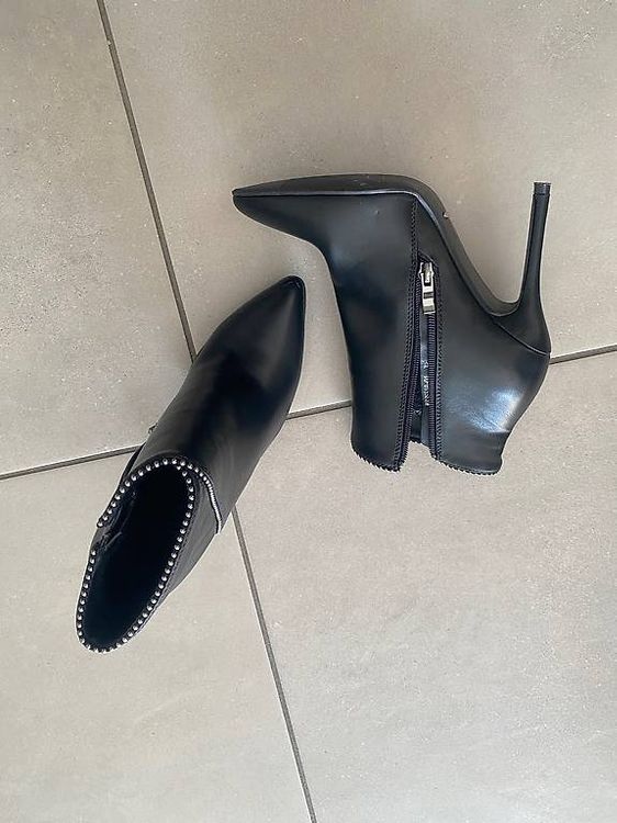 Scarpe con tacco numero 38 Usato a Tenero per CHF 35 solo ritiro Acquista su Ricardo