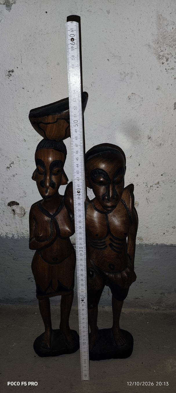 Statuette: Set aus handgeschnitzten Holzfiguren – Nuovo (secondo la descrizione) da Winterthur venduto da Ajcps