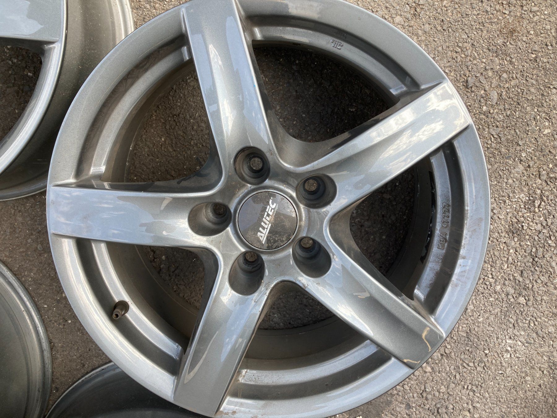 BMW Cerchioni: BMW Alufelgen – Usato da Cham venduto da WB2223 2