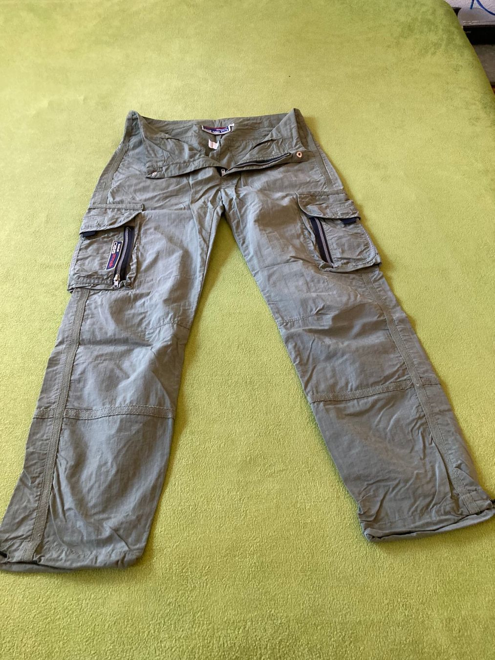 Pantaloni: 2 Sommer Freizeit-Hosen – Usato da Andeer venduto da JDOGG 2