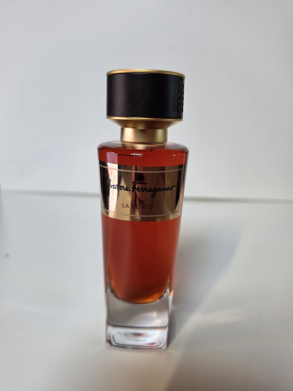 Salvatore Ferragamo Parfum & Eau de Toilette: Salvatore Ferragamo LA CORTE Eau de Parfum 100ml – Neu (gemäss Beschreibung) aus St. Ursen von kat_g8z5