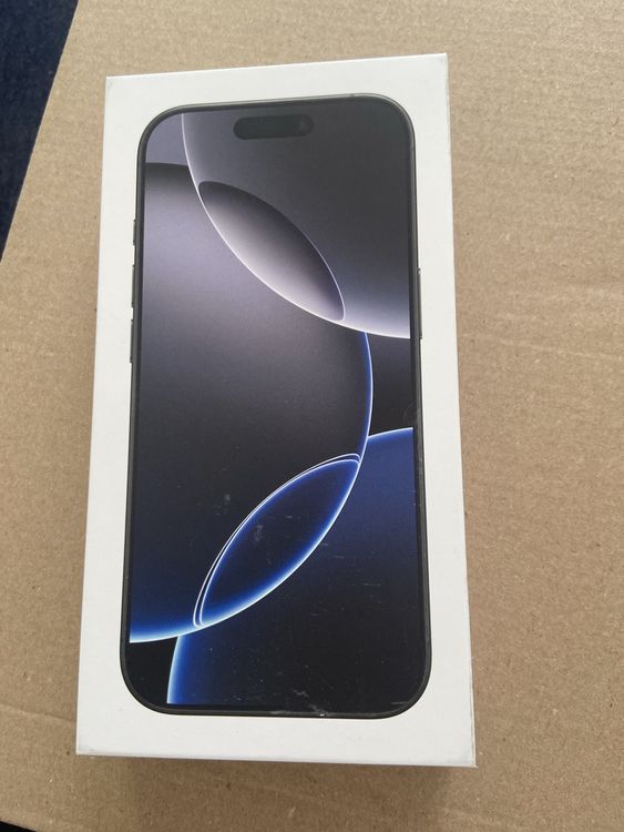 IPhone Edge 8Go Débloqué IPhone 2G 1ère Génération 8Go - Débloqué, Boîte D'Origine, Excellent état - Collector IPhone Edge 2G Boîte Origine