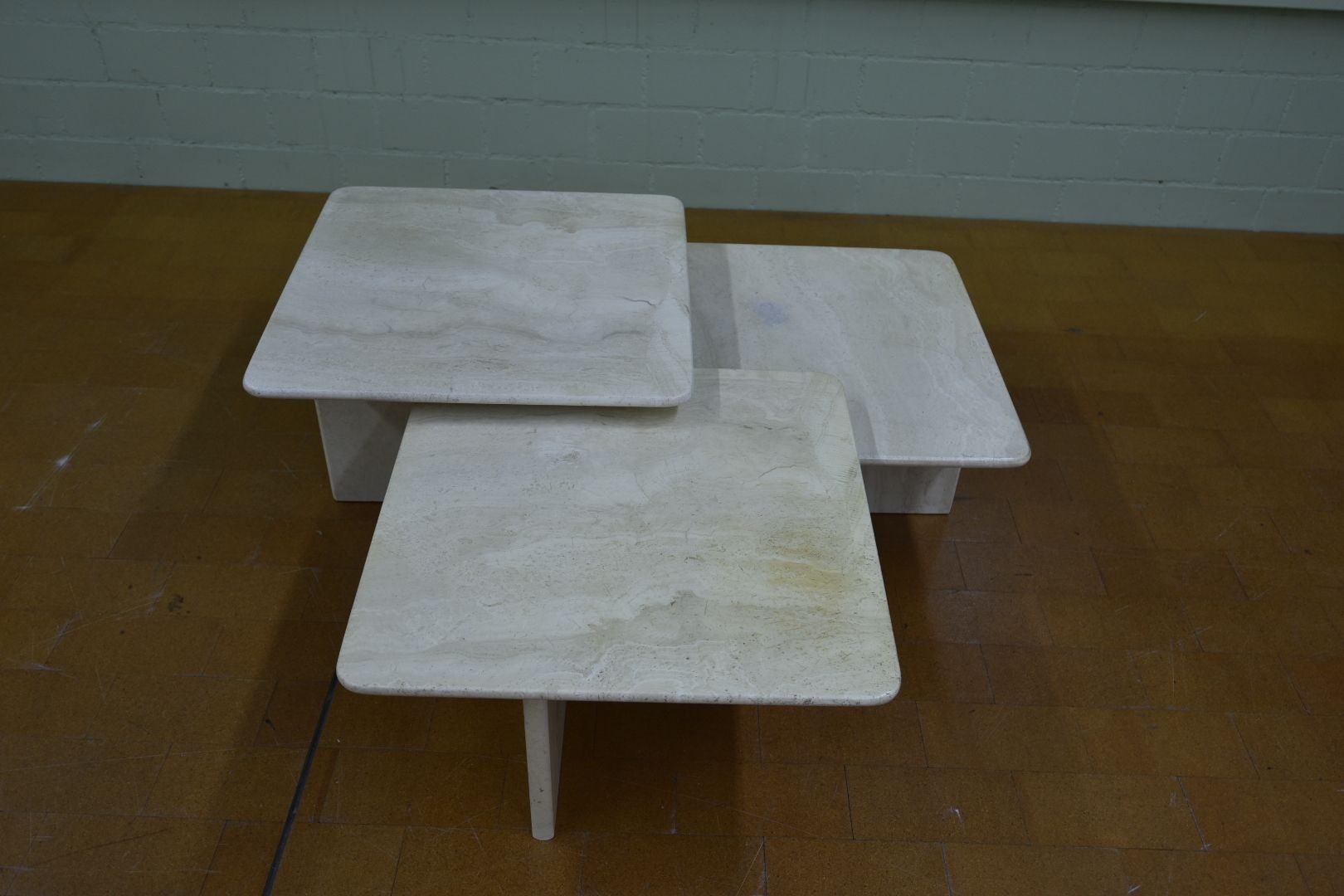 Tavoli: Vintage Couchtische aus Travertin – Usato da Lichtensteig venduto da Polsterwerk 2