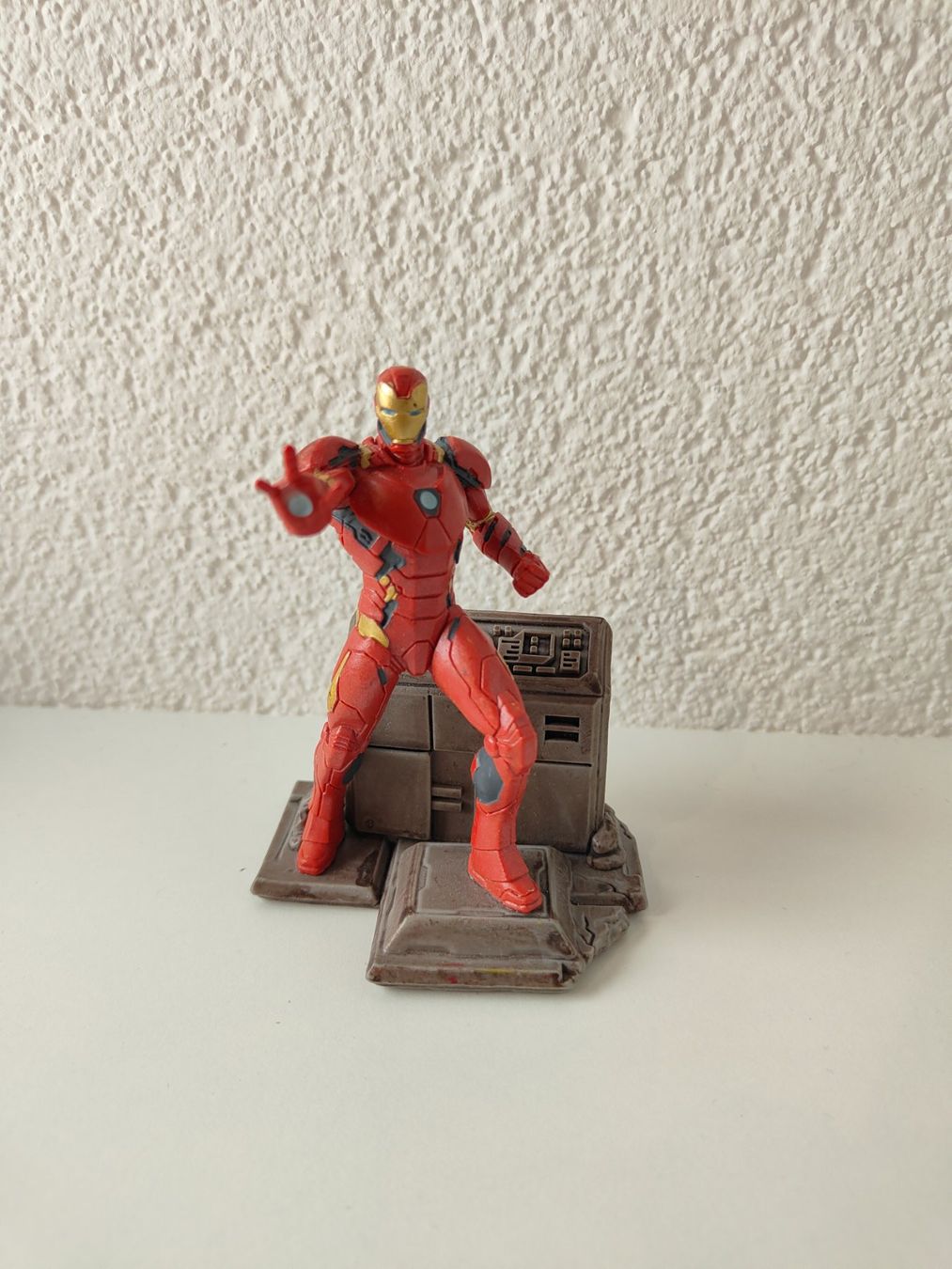 Schleich Statuette: Schleich DC Comics Marvel Iron Man Avangers Figur – Usato da Thalwil venduto da FigurenFreunde