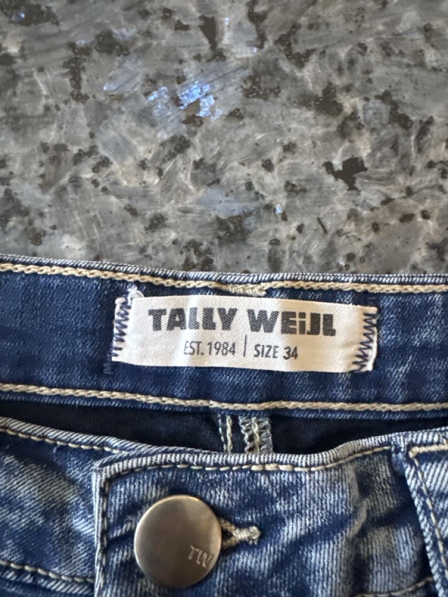 Tally Weijl Kleiderpakete: Lots de Shorts Tally Weijl  – Neu (gemäss Beschreibung) aus Malleray von sam_9bkx 1