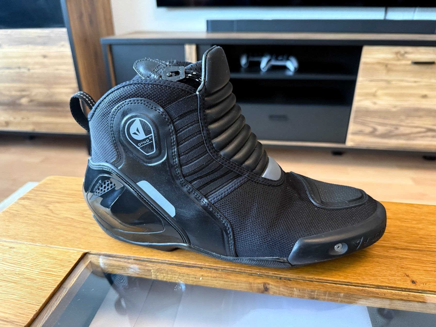 Dainese Herrenschuhe: Dainese Motorradstiefel GORE-TEX Gr.45 – Gebraucht aus Neftenbach von UPGREAT-IT 4