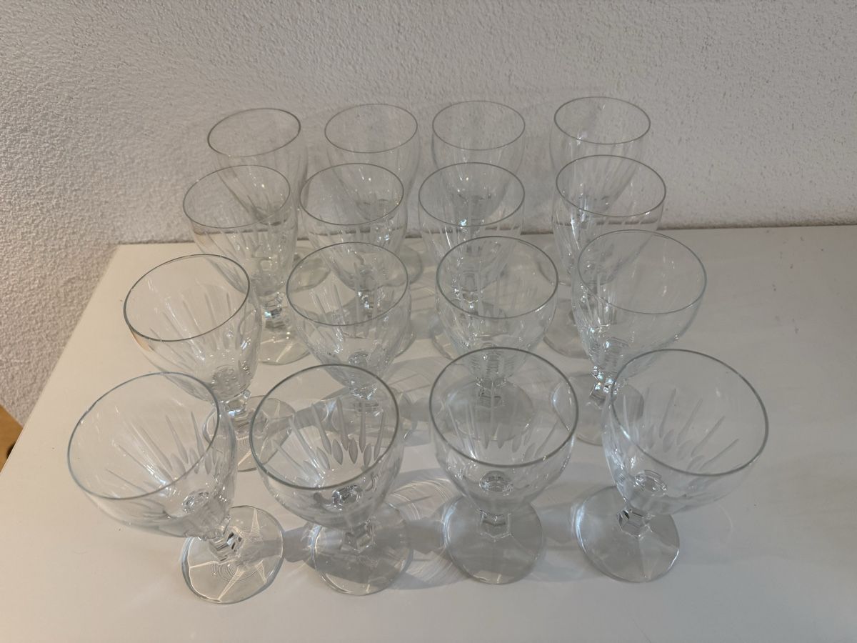 Verres: Kelchgläser Set 16 Stk. Kristallglas – Neuf avec emballage d'origine à Pfäffikon ZH par Mado131019 1