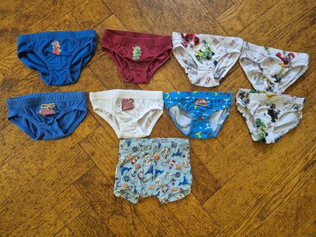 Lot de 9 culottes enfant taille 92