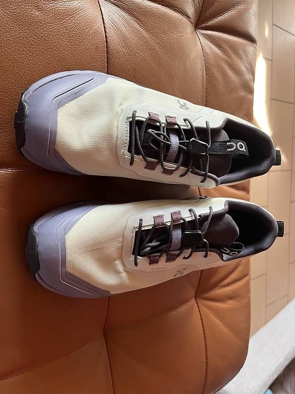 Chaussures femmes: On Cloudhero Waterproof  – Neuf avec emballage d'origine à Epalinges par nanou75