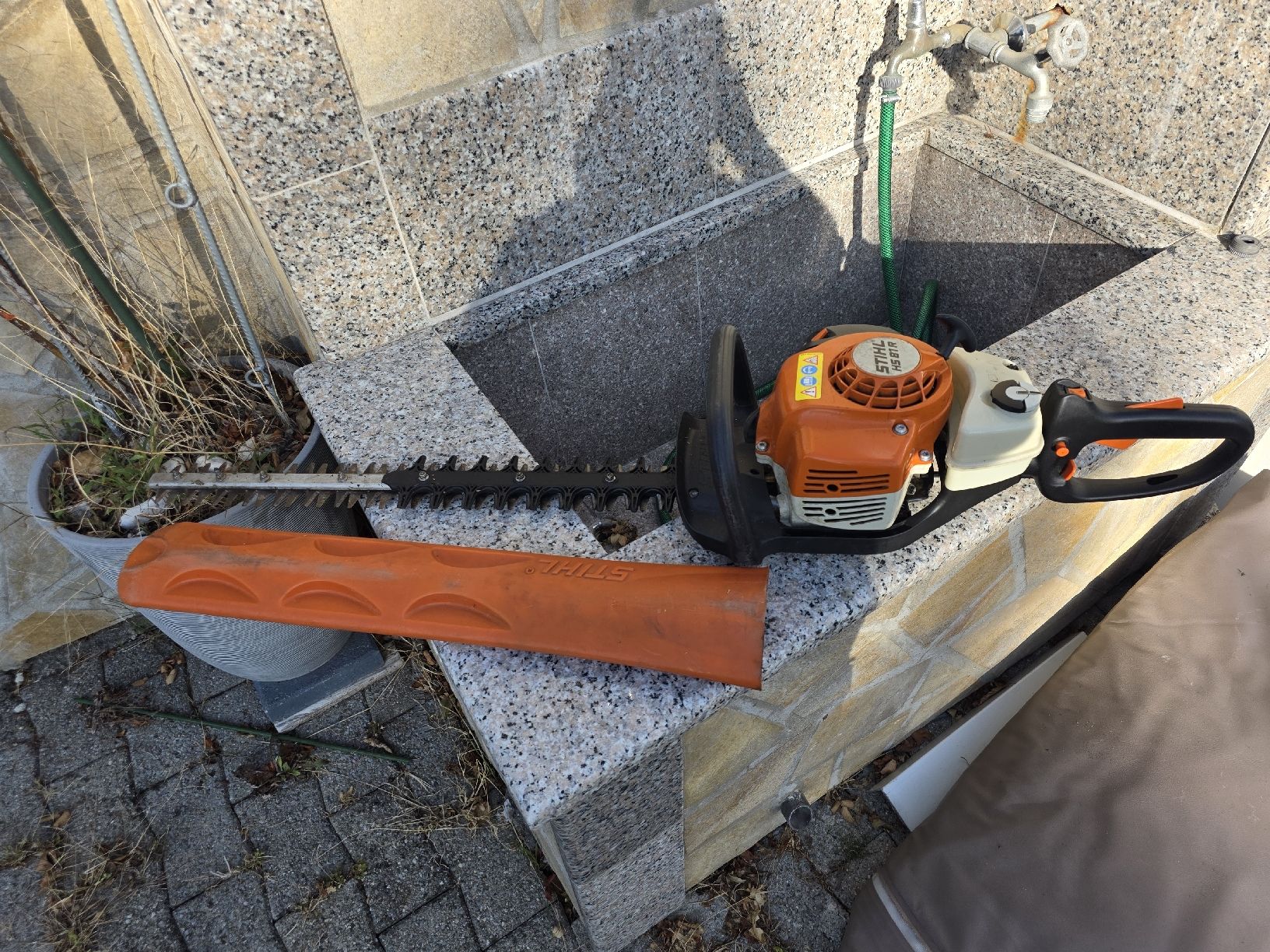Stihl Toutes les machines: Heckenschere Stihl HS81R  – D'occasion à Tagelswangen par Axel_36 1