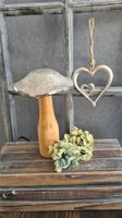 Shabby- chic Pilz edel aus Metall/Holz