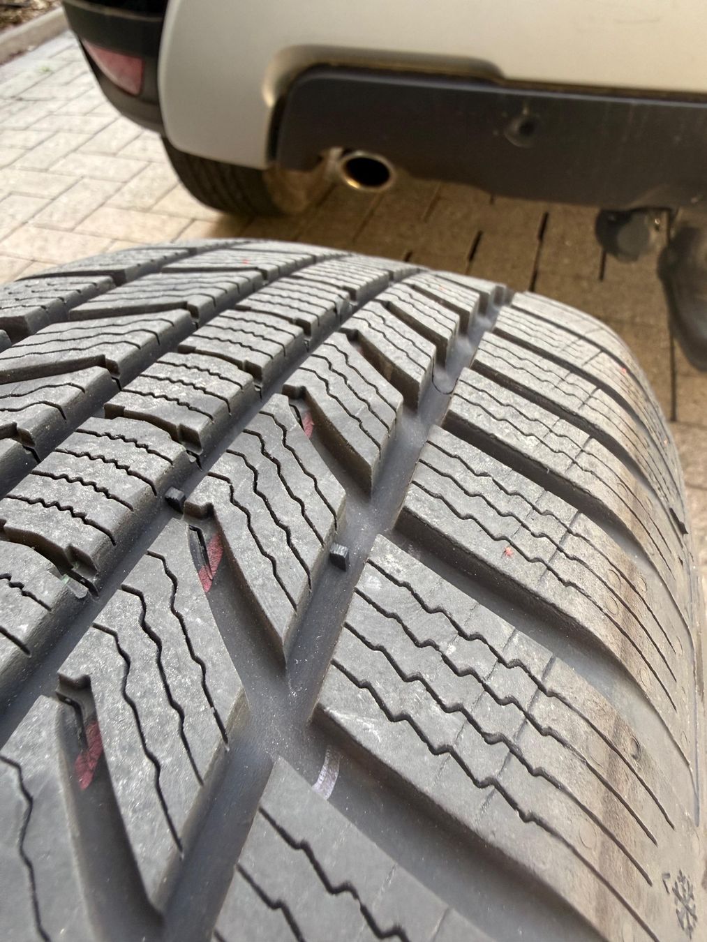 Continental Pneumatici & Ruote complete: 4 pneus d’hivers + jantes – Usato da Carouge GE venduto da mja_zc5t 2
