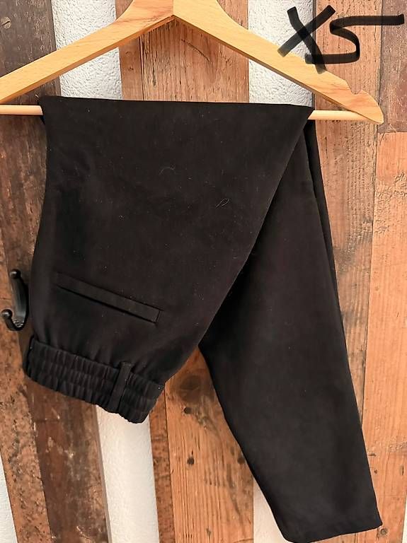 Pantalons: Samthose – D'occasion à Bern par Samsam1996