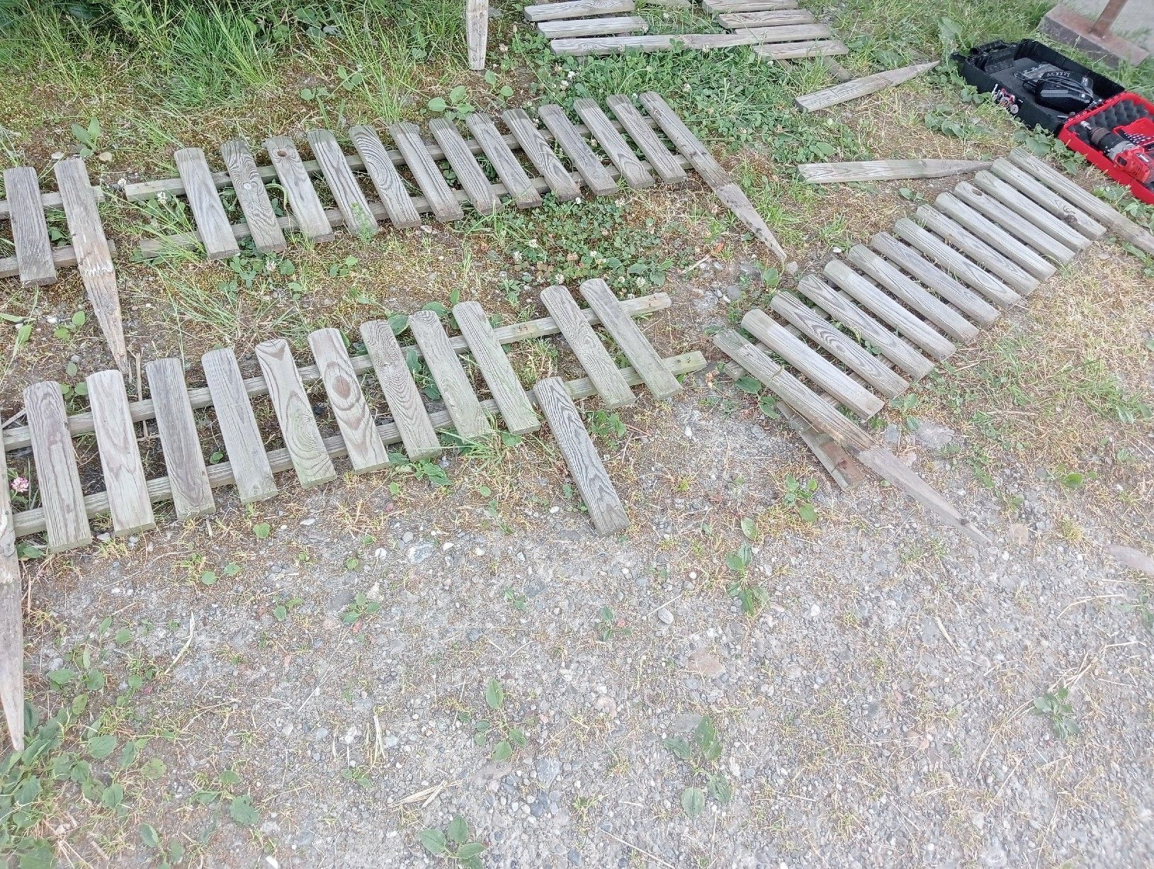 Sichtschutz: Staketenzaun – Defekt aus Menznau von Kerajule 2