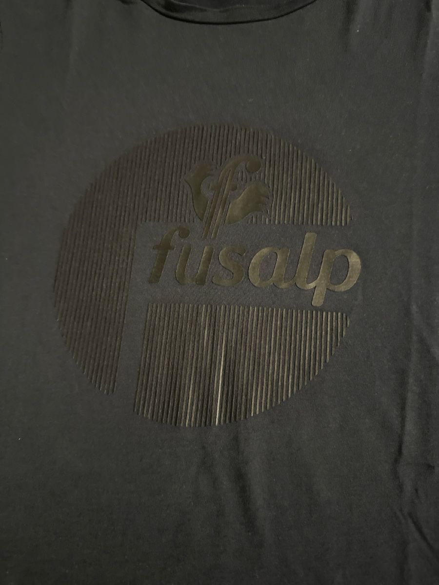 T-shirt: T-Shirt Fusalp Dunkelblau Gr M – Nuovo (secondo la descrizione) da Baltschieder venduto da YmroBe 1
