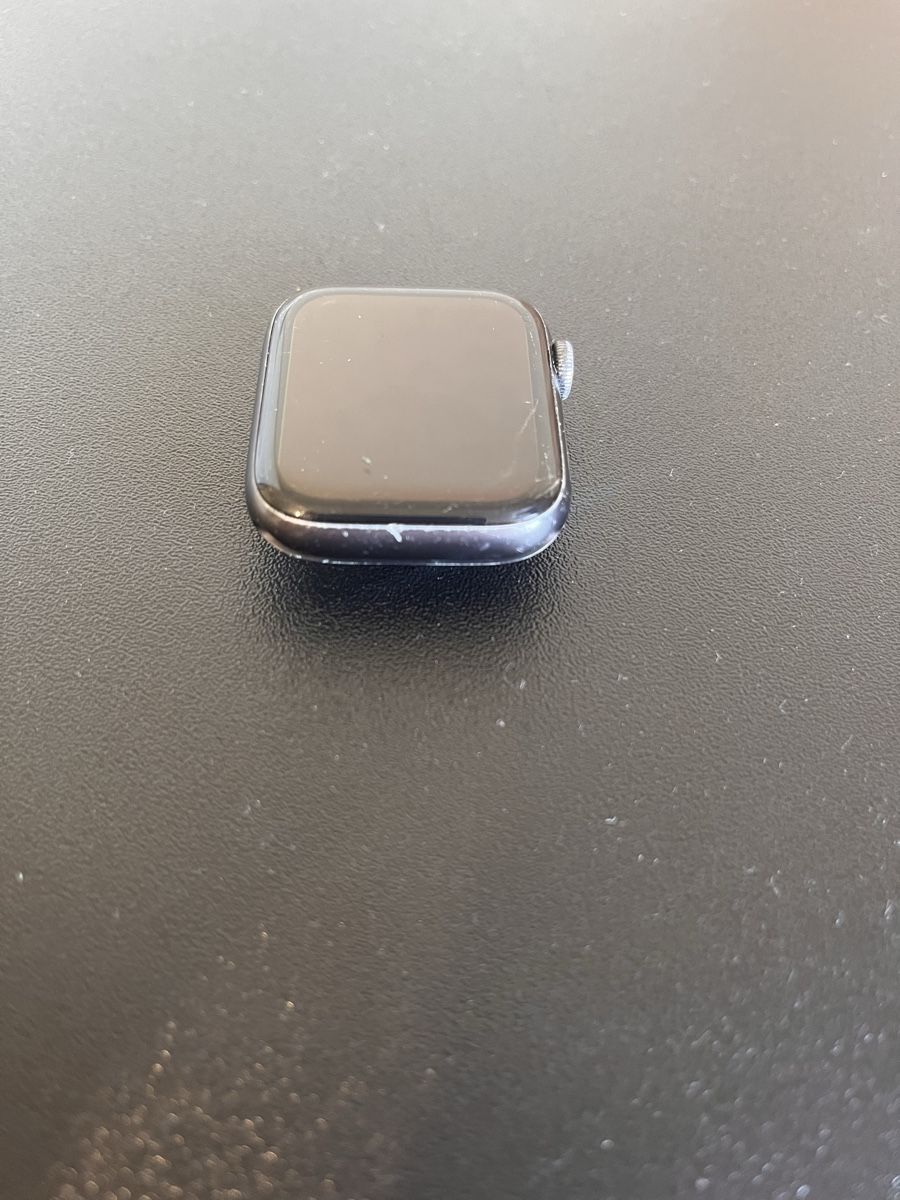 Apple Smartwatch: Apple Watch SE mit GPS + Cellular – Usato da Bürglen TG venduto da Ghost84 1