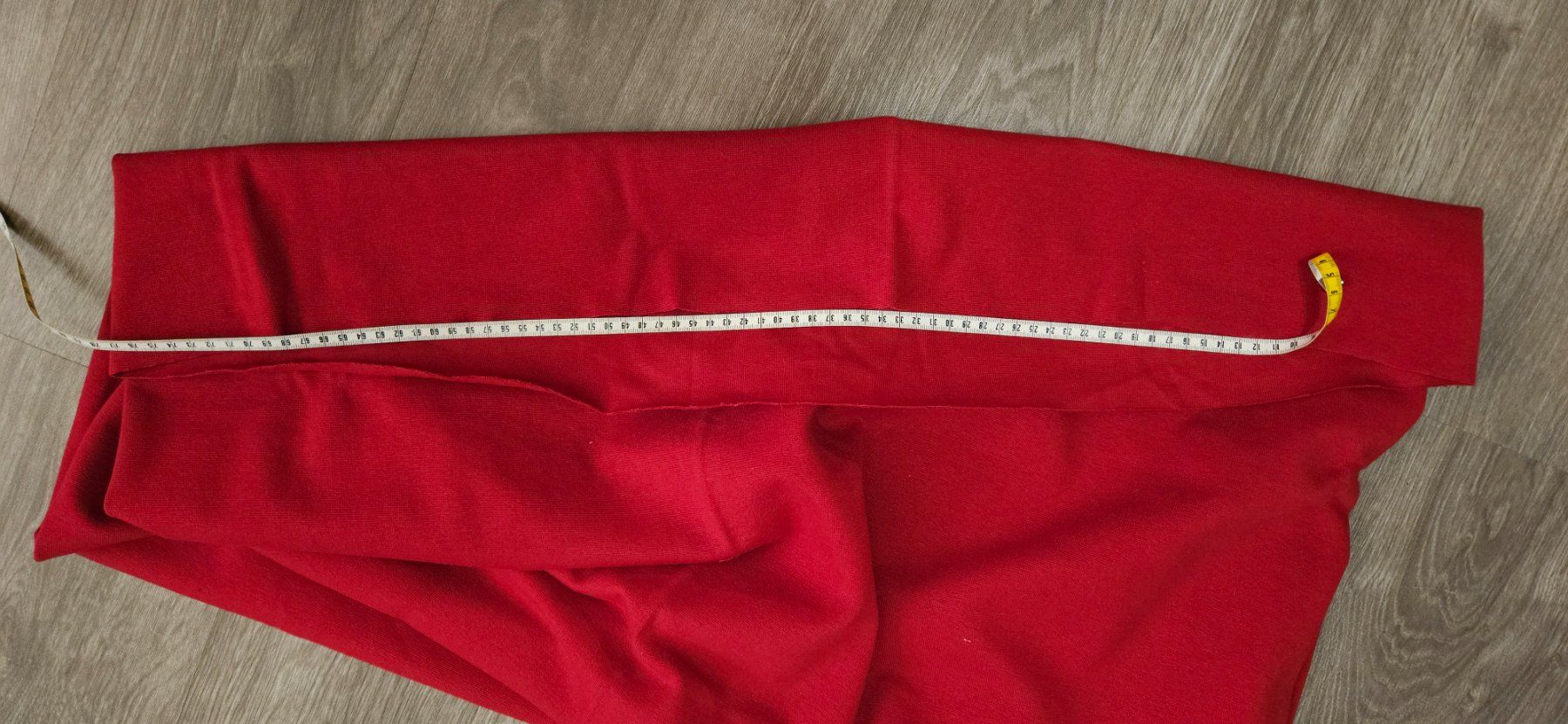 Stoffe: jersey tubulaire rouge 98cmx77cm – Neu (gemäss Beschreibung) aus Carouge GE von Lea000 5