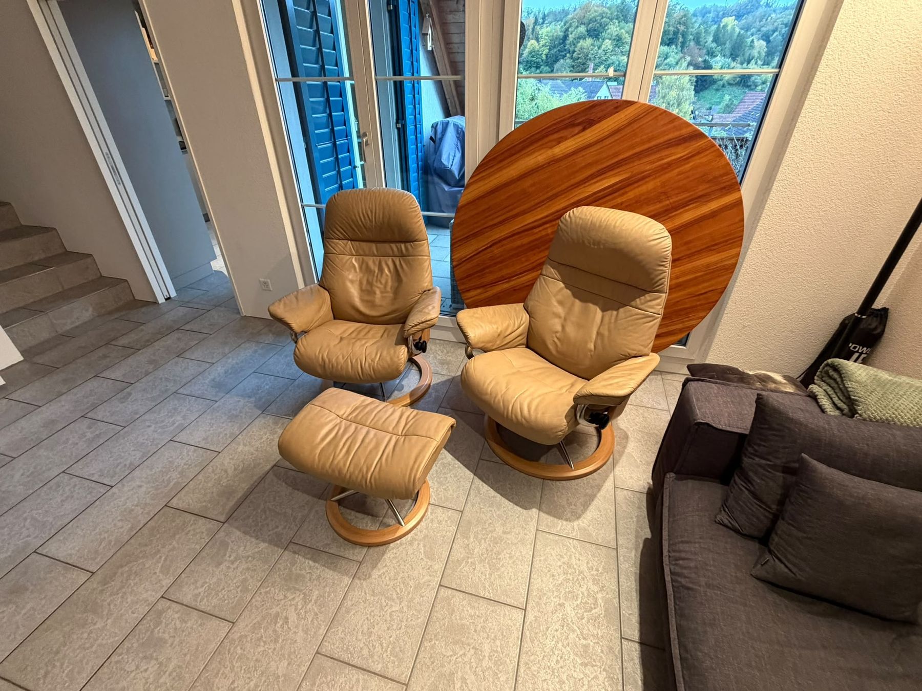 Stressless Poltrone: Zwei Stressless Sessel mit Hocker – Usato da Freienstein venduto da Sveti369 1