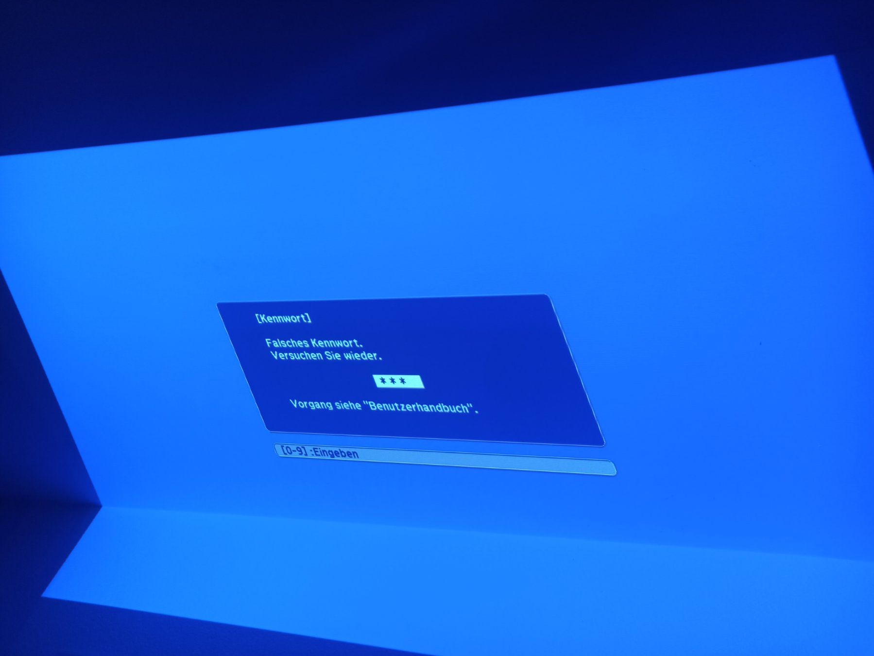 Epson Videoprojektoren: Beamer Epson EB-W12 mit Fernbedienung – Defekt aus Oberweningen von mar_87mx 8