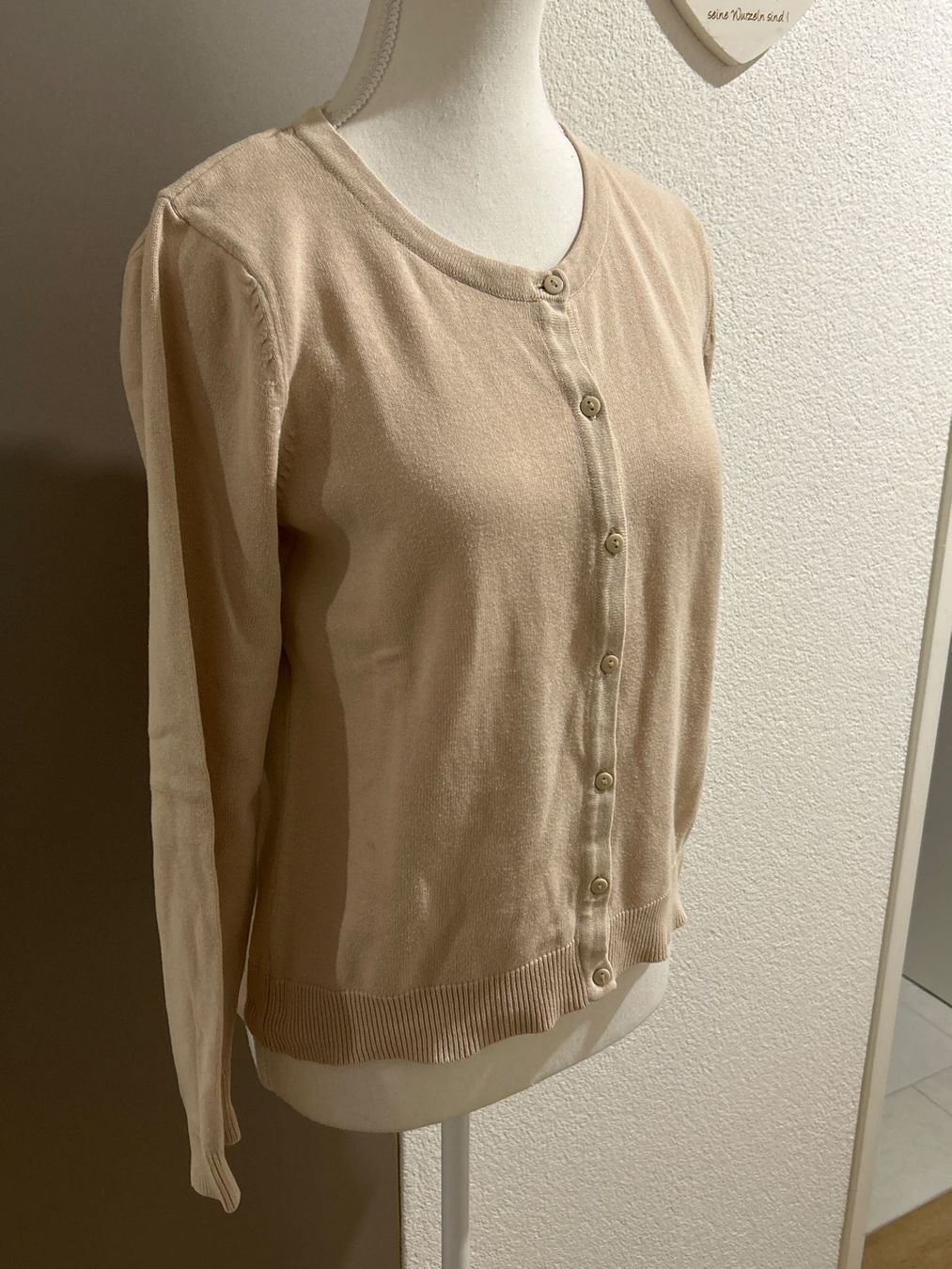 H&M Vestes: Jäckli beige von H&M – D'occasion à Brunnen par Nala2929 2