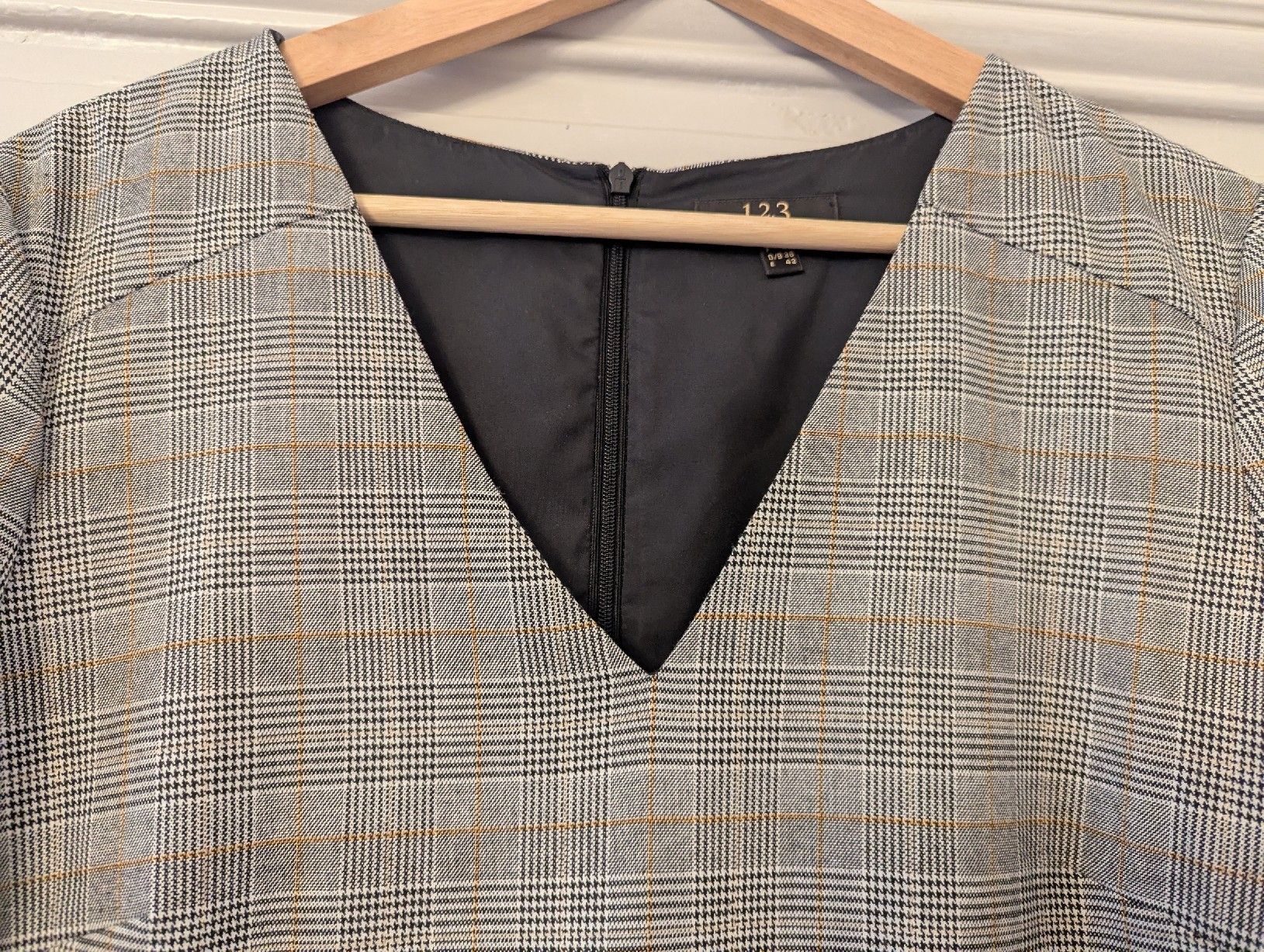 Maison 123 Vestiti: robe maison 123 – Nuovo (secondo la descrizione) da Montreux venduto da dem_gyt9 2