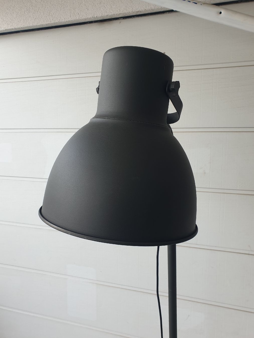 Lampade: Stehlampe – Usato da Oberbuchsiten venduto da Klame 1