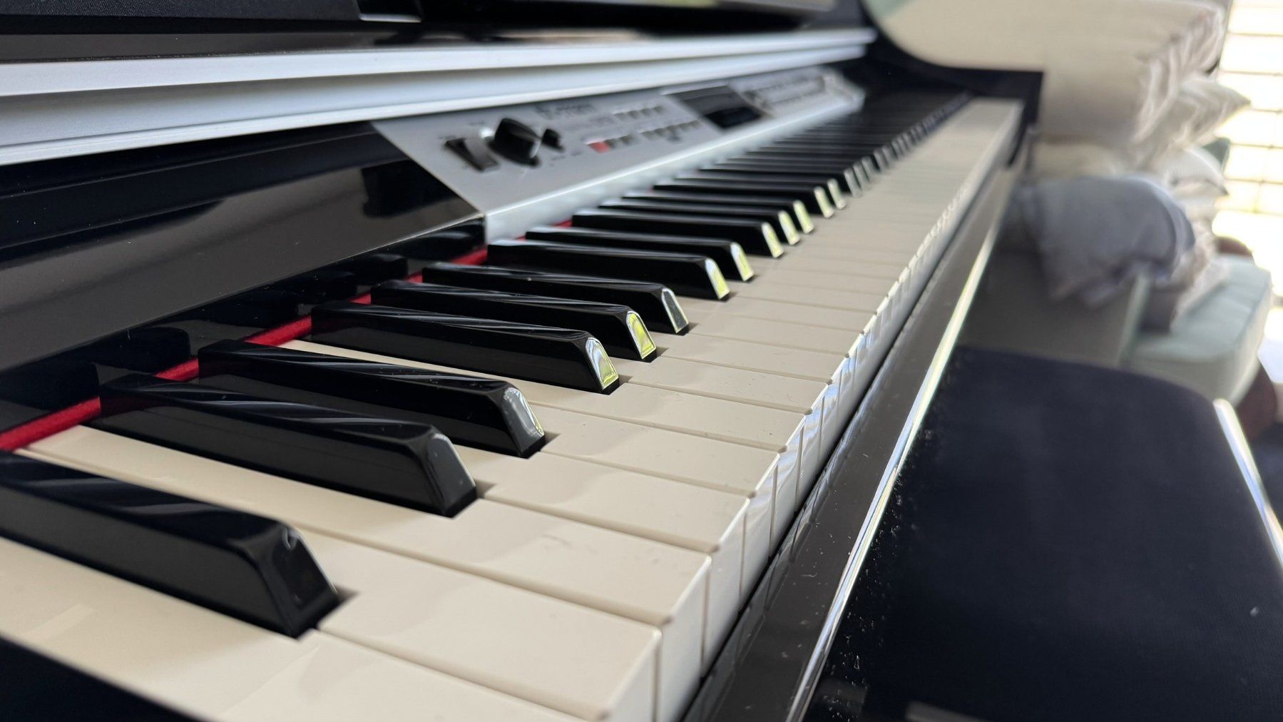 Thomann Strumenti musicali: Thomann DP50 Digital Piano mit Hocker. Einsteiger E-Piano! – Usato da Ueken venduto da Louis658 4