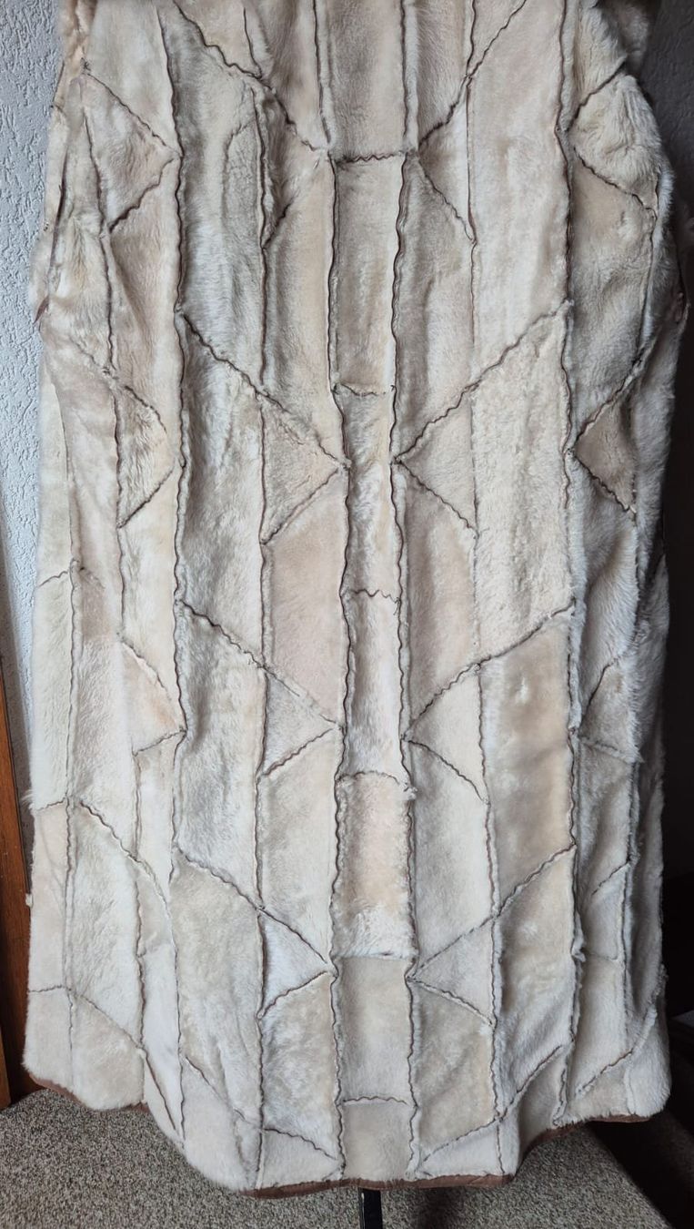 Kübler Cappotti: Winter-Ledermantel mit Pelzfutter – Usato da Hittnau venduto da kur_l8f6 3