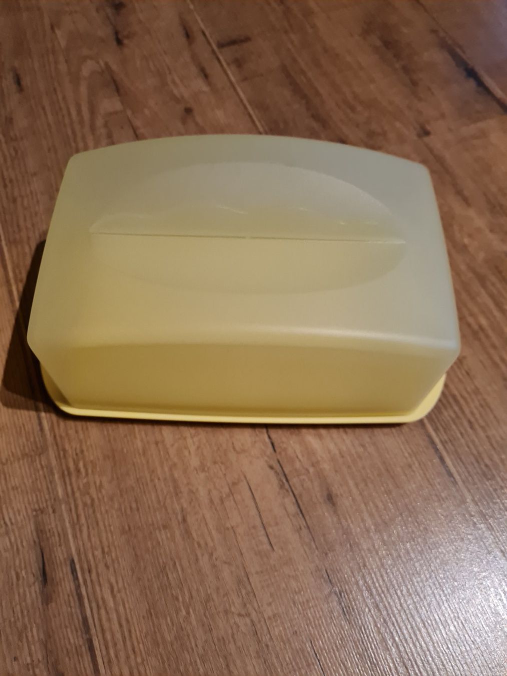 Tupperware Contenitori & Simili: Tupperware,Butterfrisch-Haltebhälter  gelb, – Usato da Münsingen venduto da Cuci31