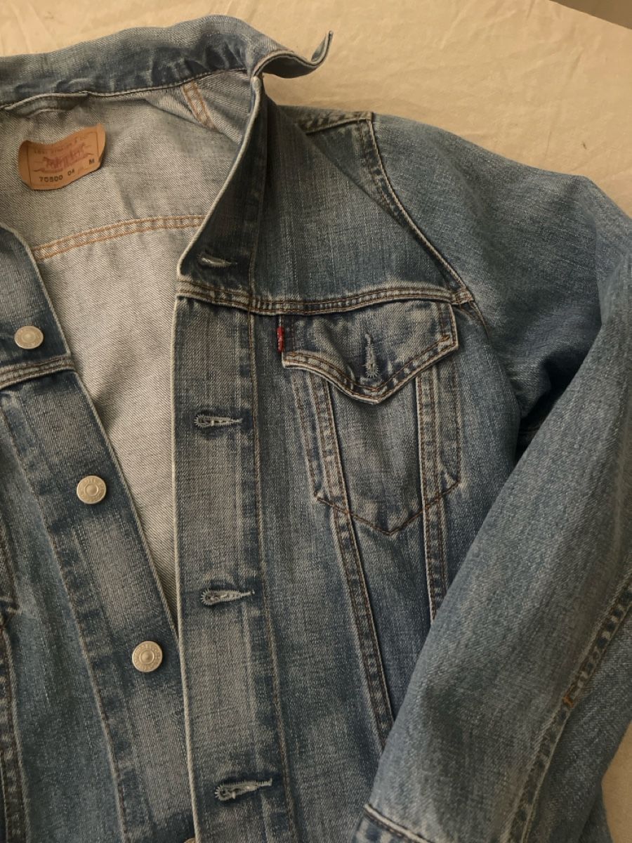 Levi's Giacche: Levi’s Damen jeansjacke – Usato da zürich venduto da blume8888 2