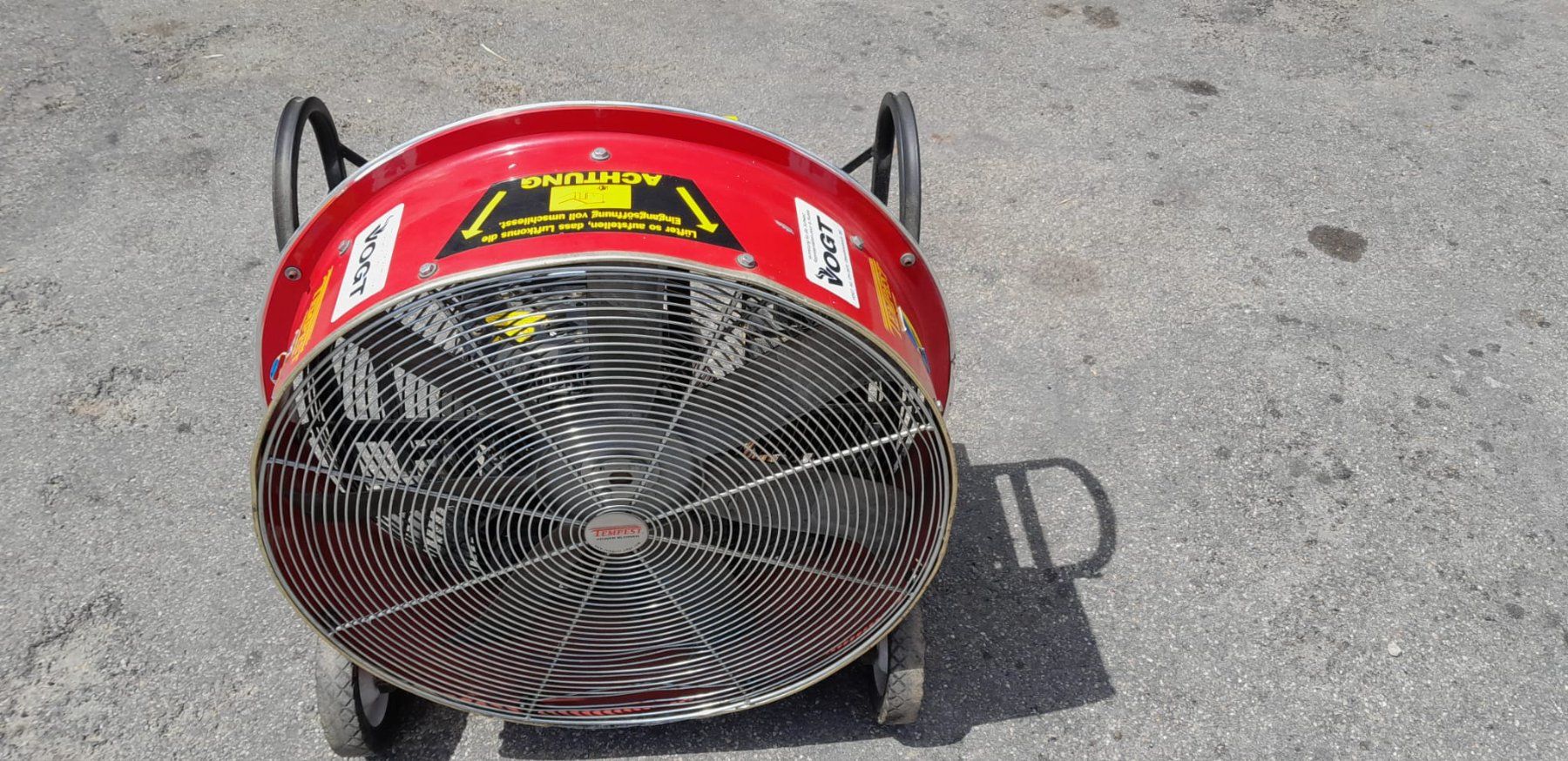 Toutes les machines: Benzin (Grossraum)Lüfter – Défectueux à Eriswil par Tschesuwy