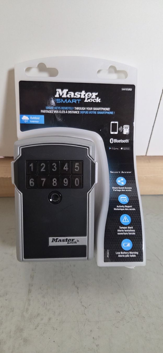Coffre-fort: Master Lock 5441EURD Bluetooth Schlüsselsafe – Neuf (Voir description) à Küssnacht am Rigi par _DealFactory_