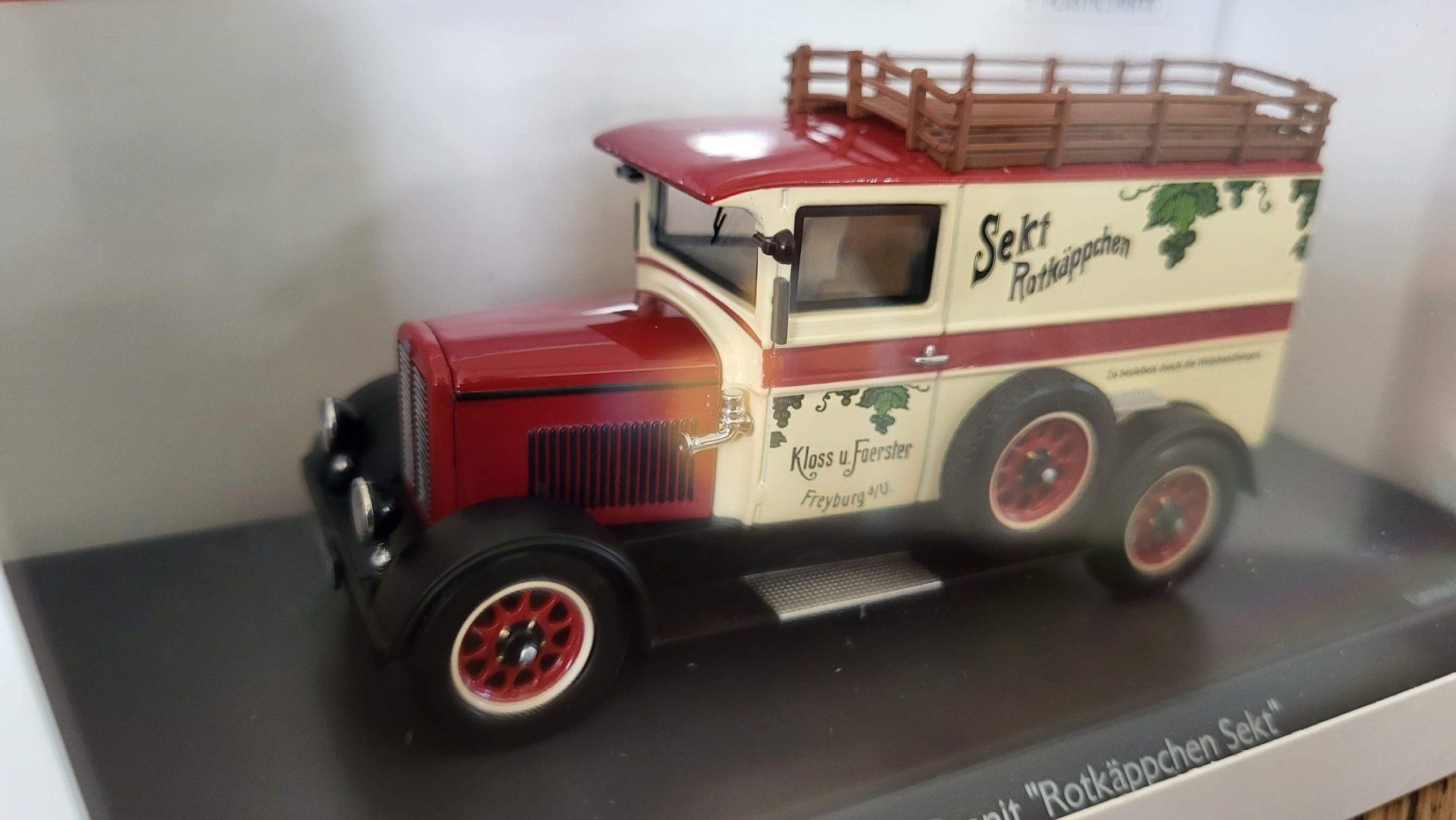 Schuco Modellini d'auto: Phänomen Granit, Rotkäppchen Sekt 1:43 Schuco – Usato da Rothrist venduto da Juana5 2