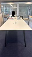 Grosser Stehtisch 320x120cm (inkl. Strom, LAN, HDMI)