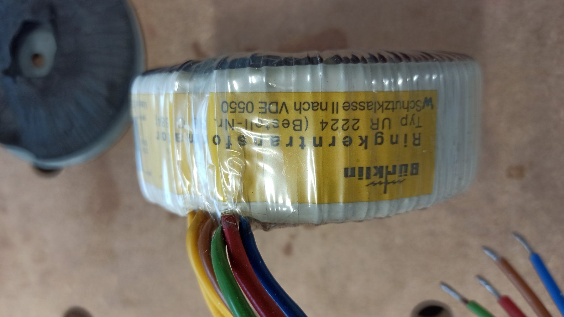 Componenti elettronici: Ringkerntrafo 225W  2x12V 9,4A – Usato da Merligen venduto da jka_rmm8 3