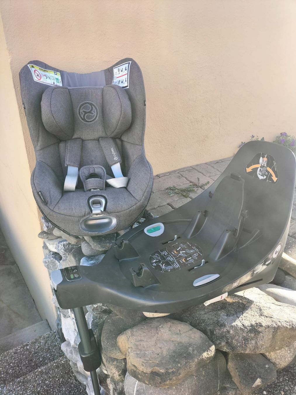 Cybex Auto-Kindersitze: Cybex siege auto + base  – Gebraucht aus Châtel-St-Denis von dep_jgk2