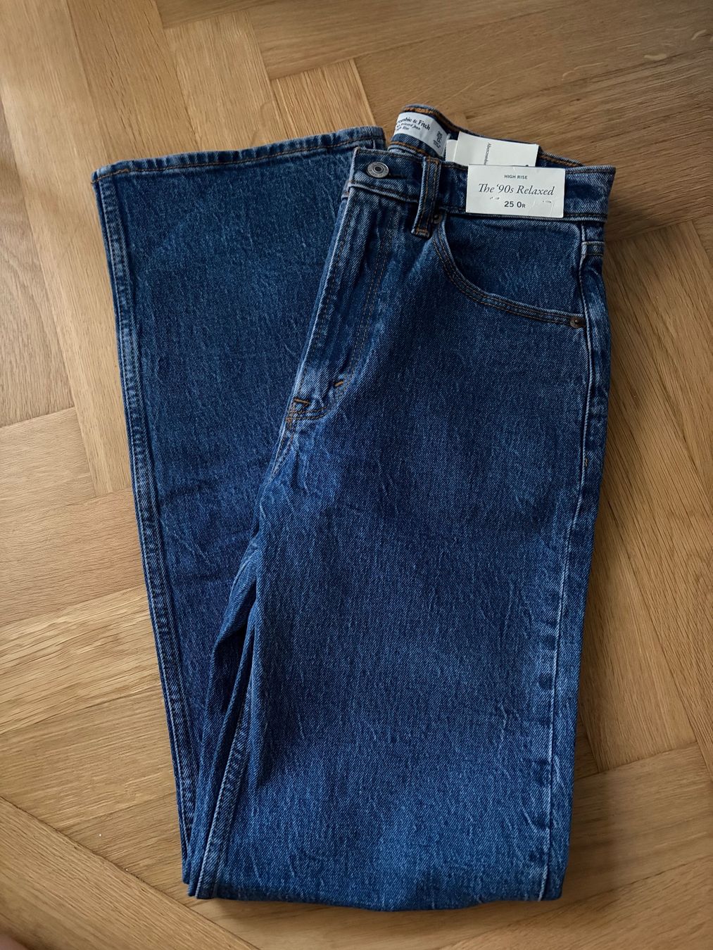 Jeans: A&F 90s relaxed jeans – Nuovo e nell'imballaggio originale da Zürich venduto da mon_ht6w