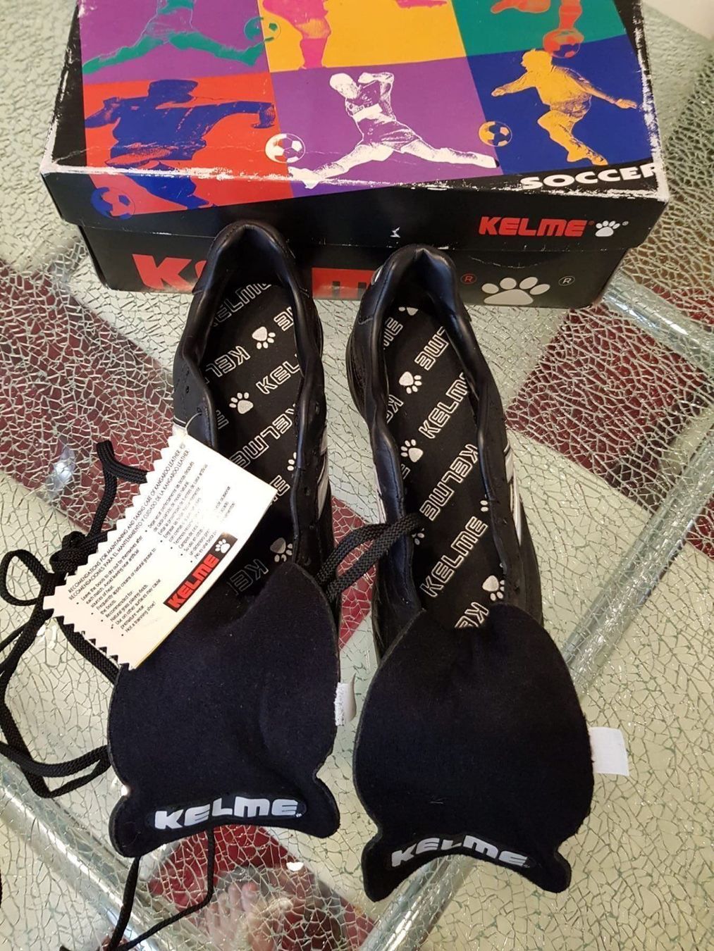 Scarpe per ragazzi: Fussballschuhe Kelme Gr. 39 – Nuovo (secondo la descrizione) da Luzern venduto da Reni025 1