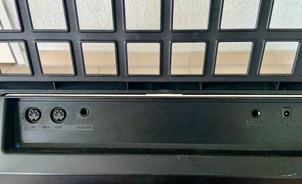 Yamaha Strumenti musicali: Yamaha Keyboard – Usato da Lenzburg venduto da nascar-babe 4