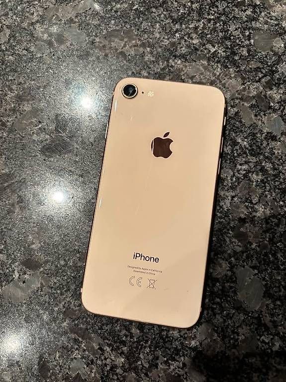 Apple Telefoni cellulari / Smartphones: iPhone 8 256 GB mit Zubehör – Usato da Rüeggisberg venduto da man_9scj 3