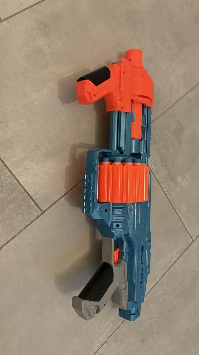 Nerf Spielzeuge: Nerf Elite Shockwave RD-15 Blaster gebrauchter Zustand – Gebraucht aus Bichwil von Silverspoon11 2