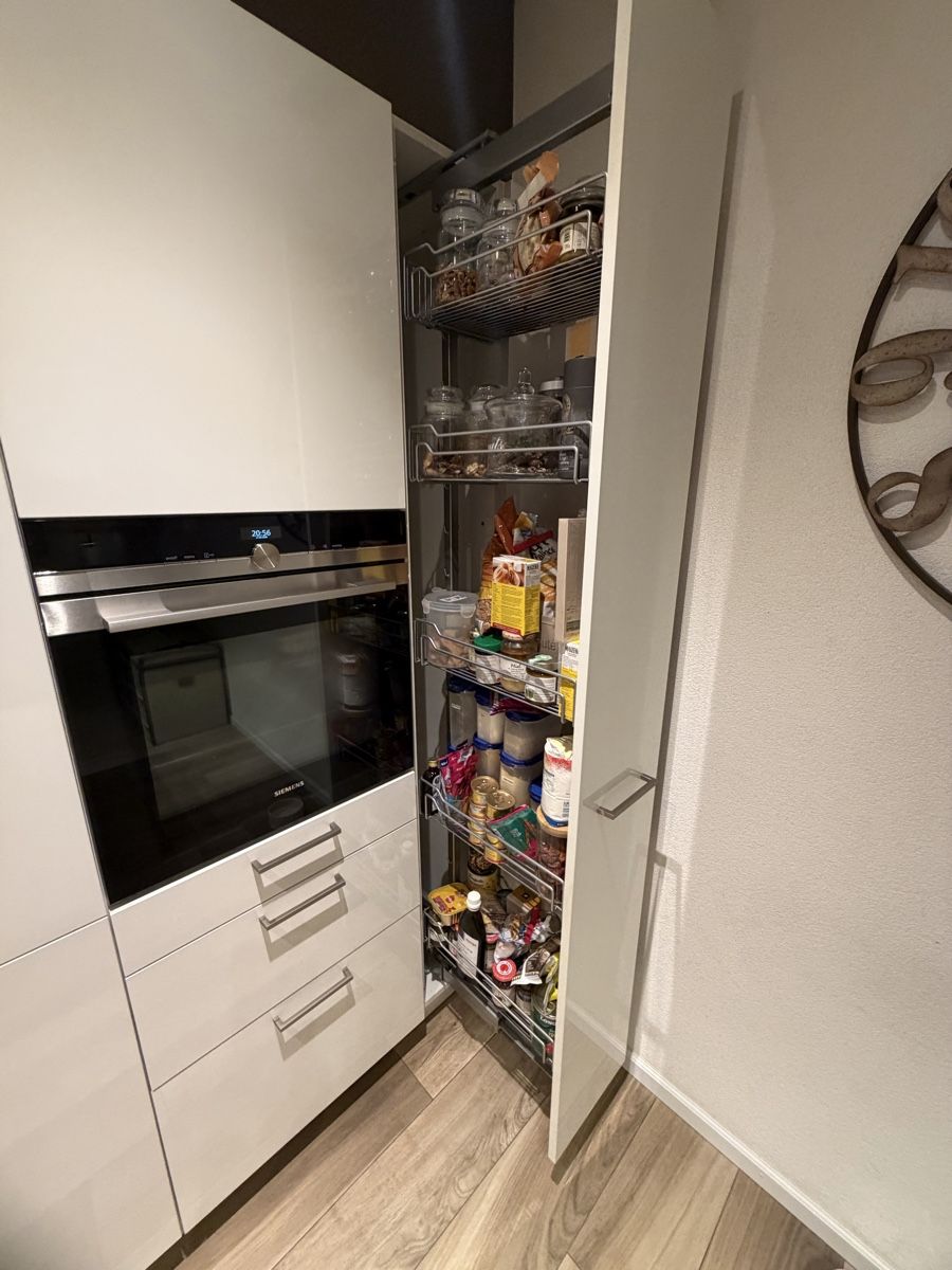 Komplettküchen: Cuisine de marque allemande  – Gebraucht aus Gland von Cantiel75 7